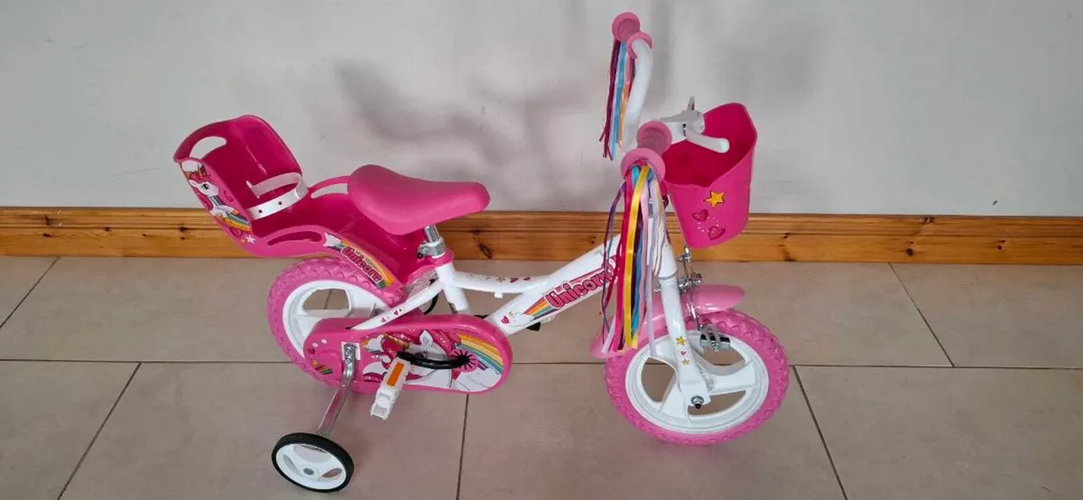 Girls Bike - Image 1