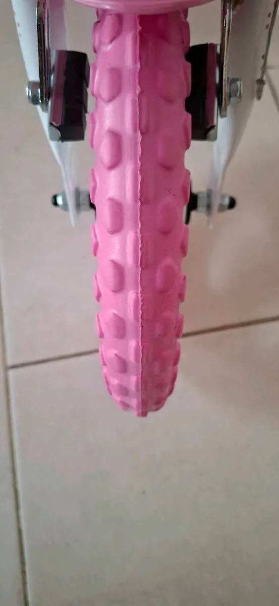 Girls Bike - Image 2