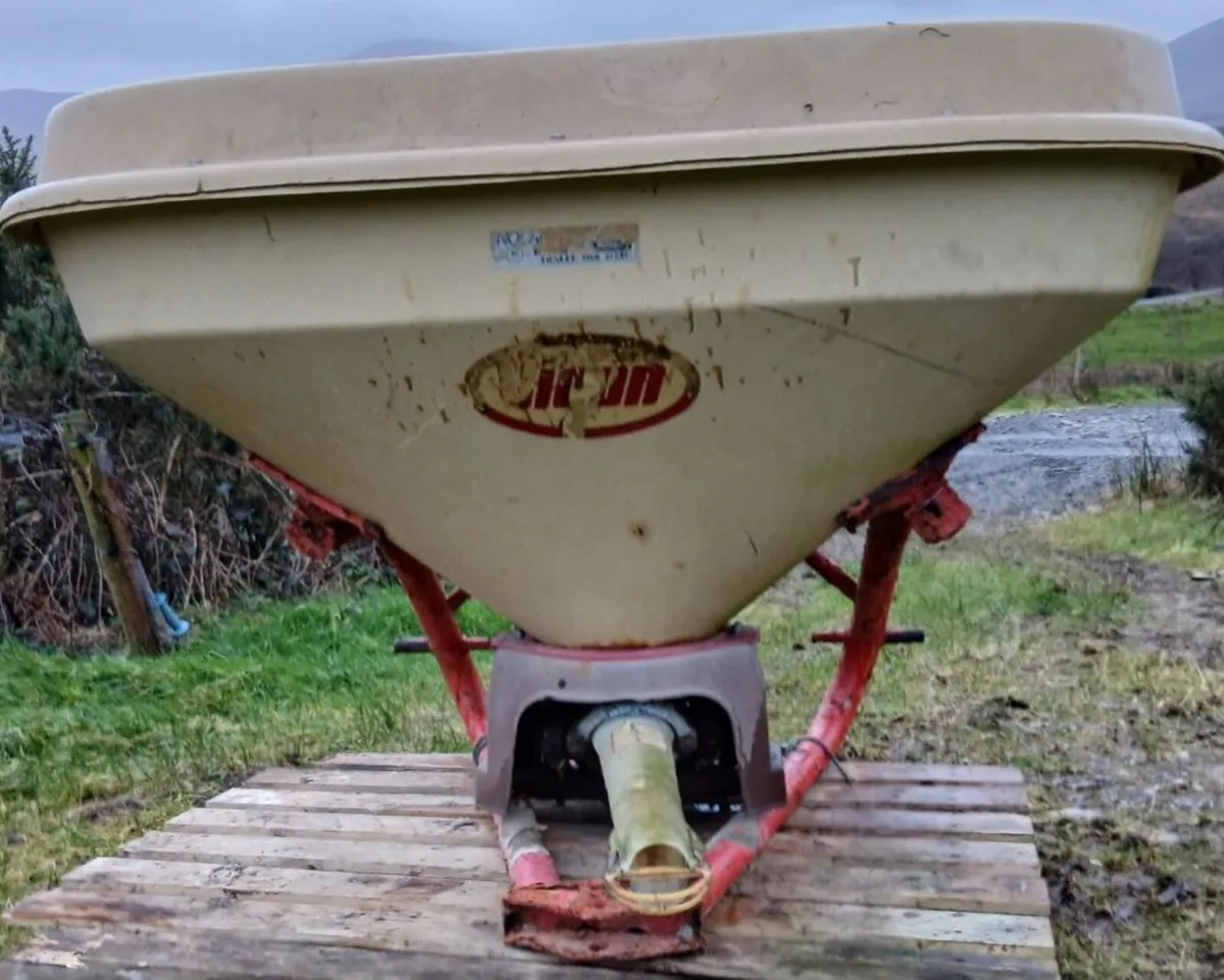 Vicon spreader - Image 4