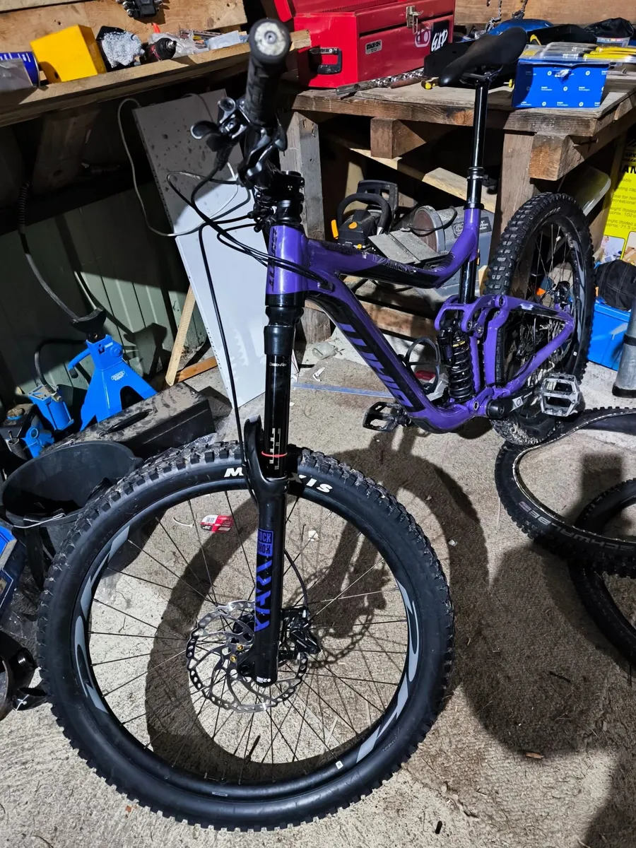 2022 Giant Reign SX 27.5 - Image 4