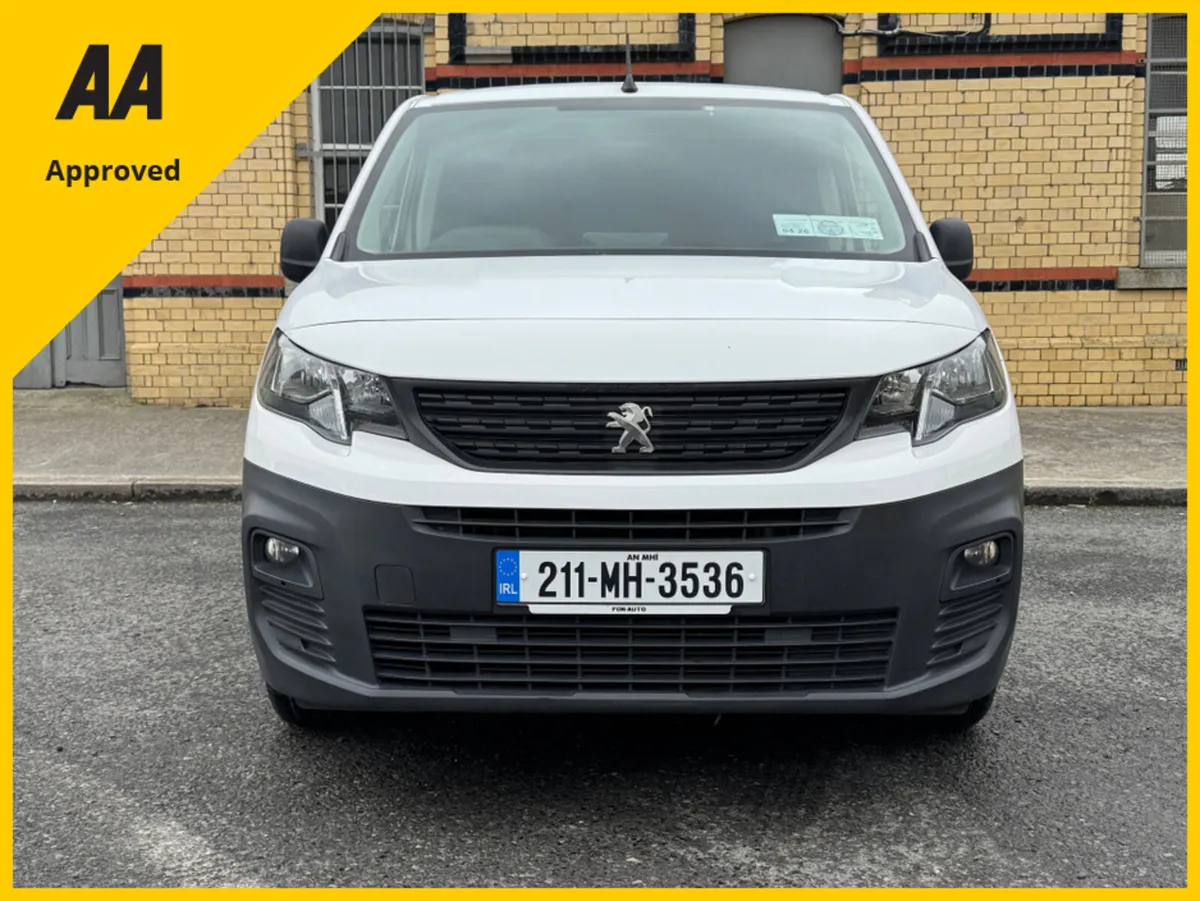 Peugeot Partner 1.5 PROFESSIONAL L1 * 1 YEAR UNLIM - Image 2
