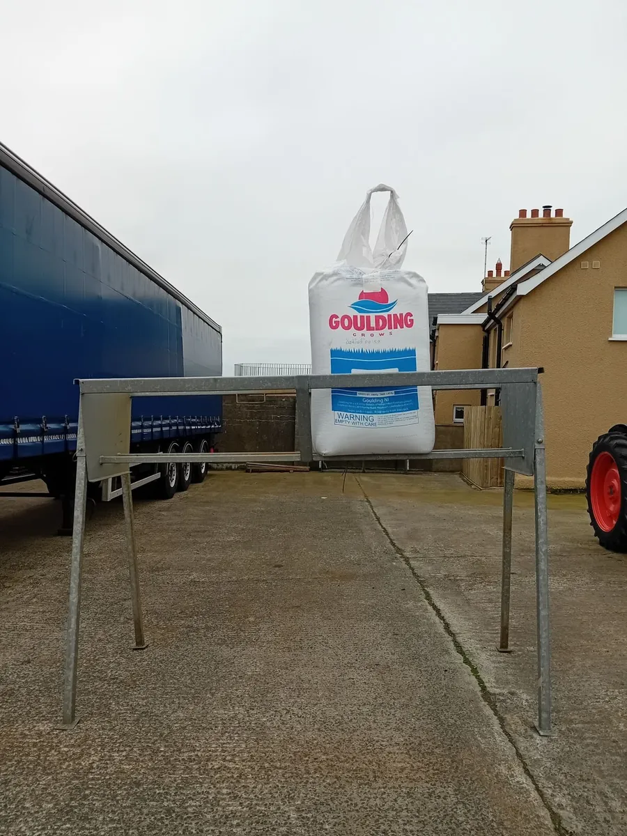 Stands for holding Fertilizer Bags - Image 2