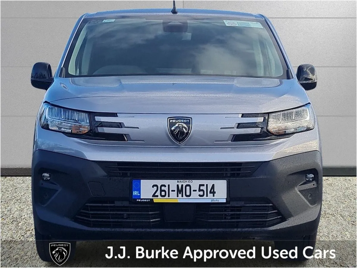 Peugeot Partner Pro Premium 1000kg L1 1.5 Blue HDI - Image 2