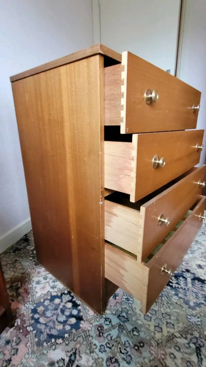 Mid century bedroom furniture - Image 2