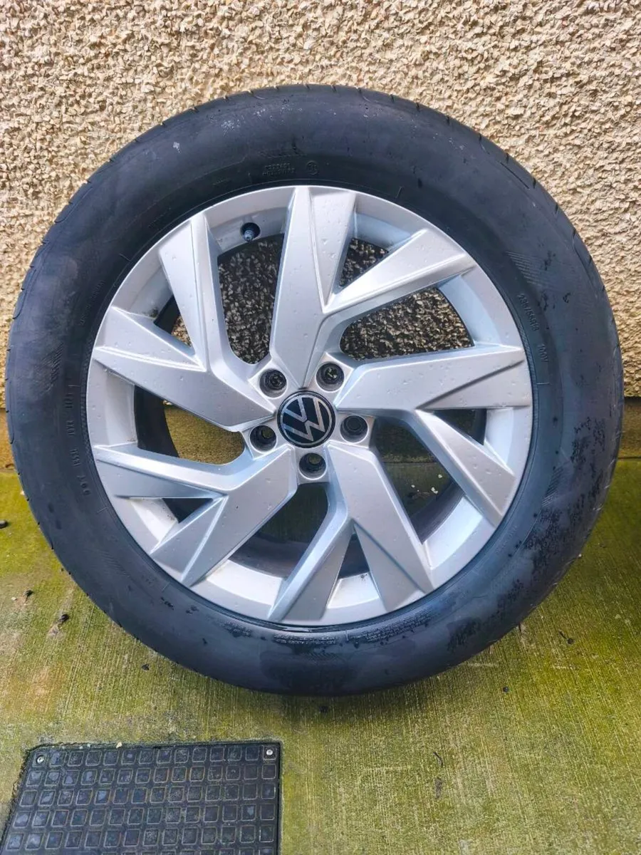 Genuine 18" Volkswagen Alloy Wheels and Tyres - Image 1