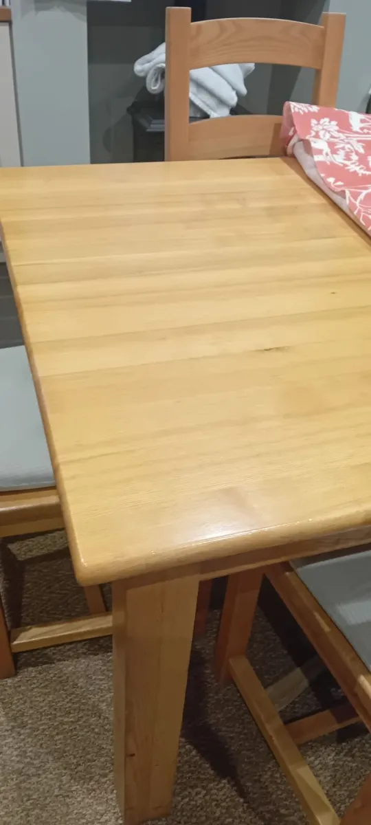 Ash dining table and chairs - Image 1