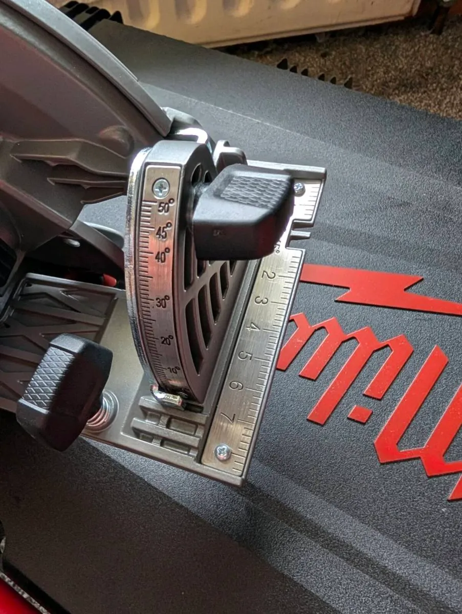 Milwaukee M12 CCS44-602X FUEL 140mm 12V Circular - Image 4