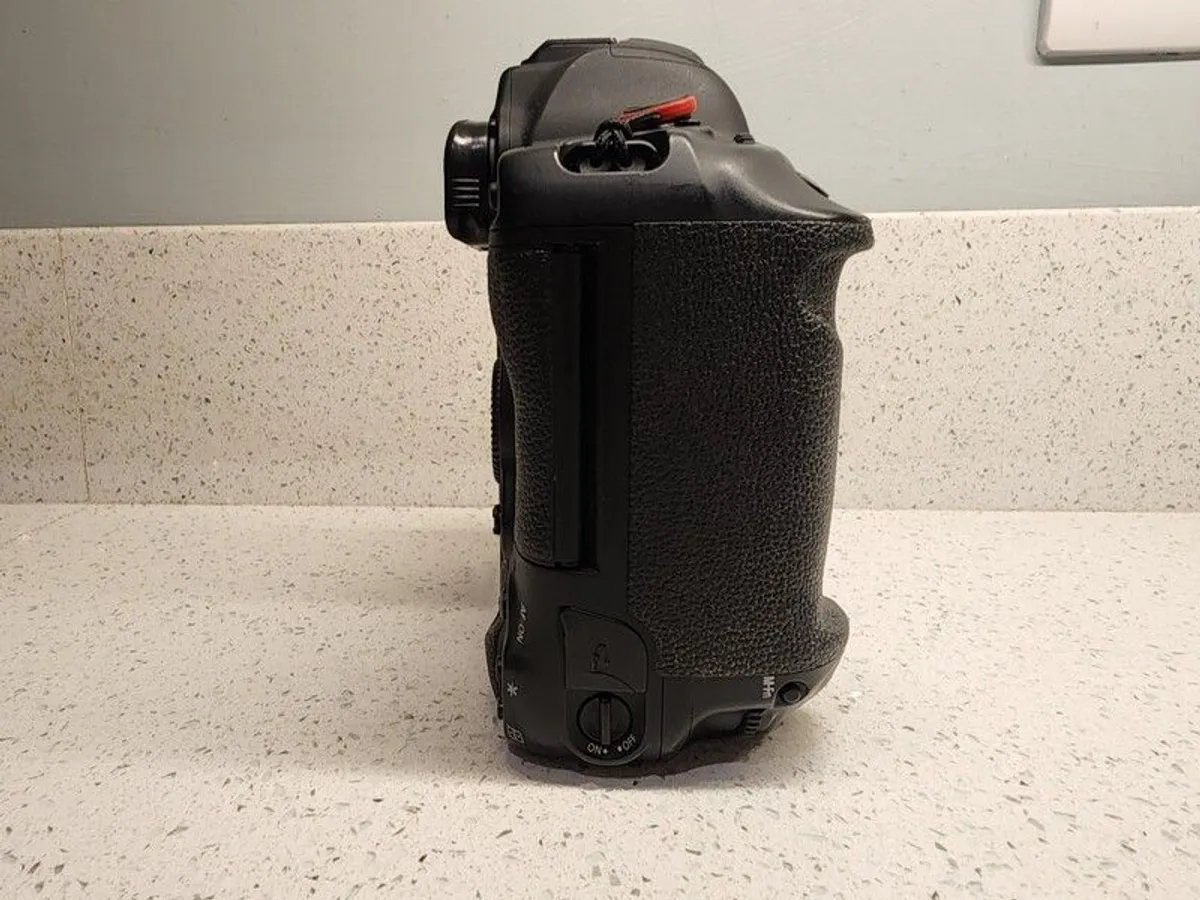 Canon 1DX Mark ii Plus Memory cards - Image 3