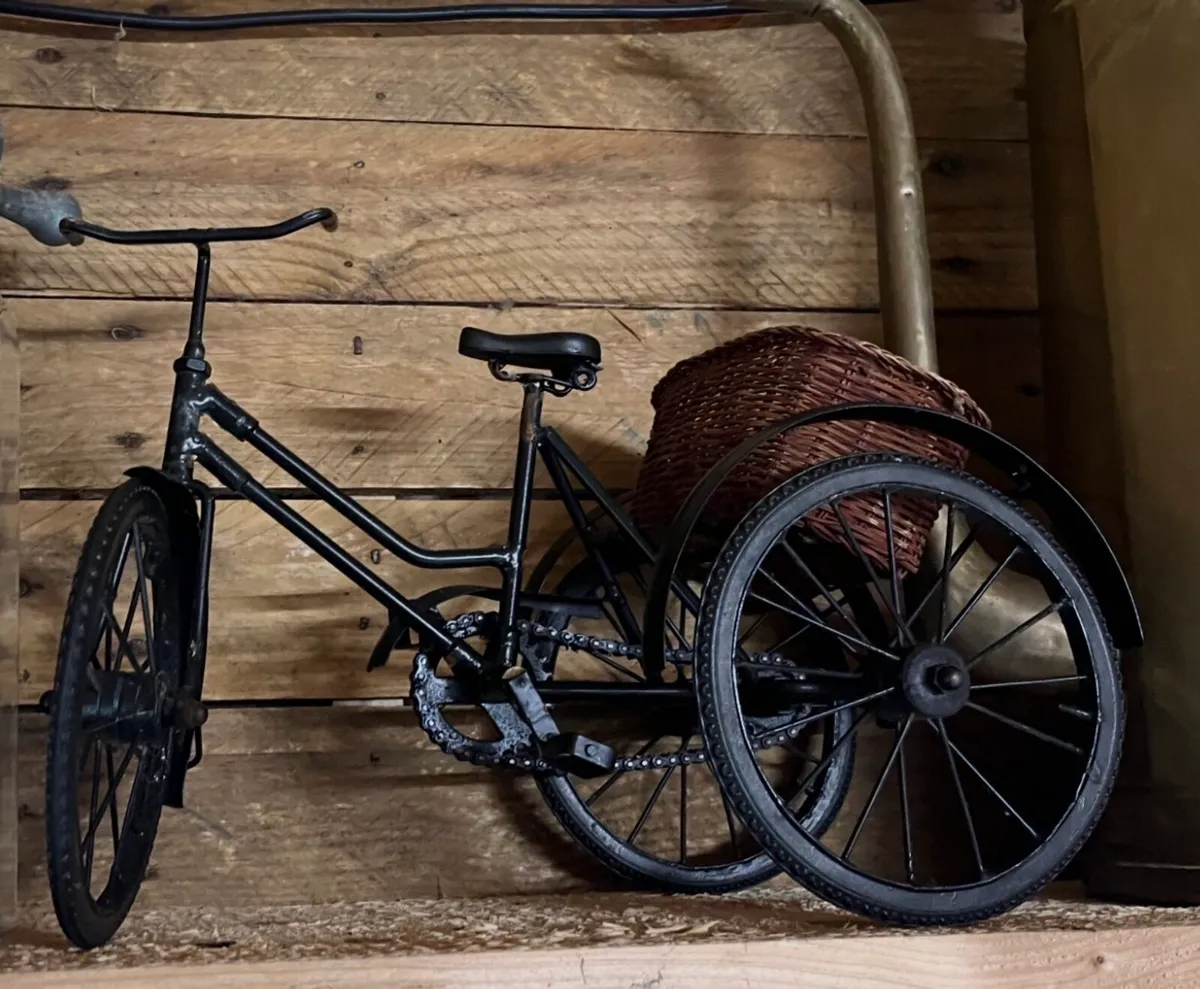 Vintage model tricycle 45 x 19 cm - Image 2