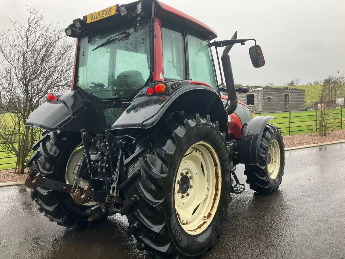 2011 VALTRA T 131. 4 WD - Image 3