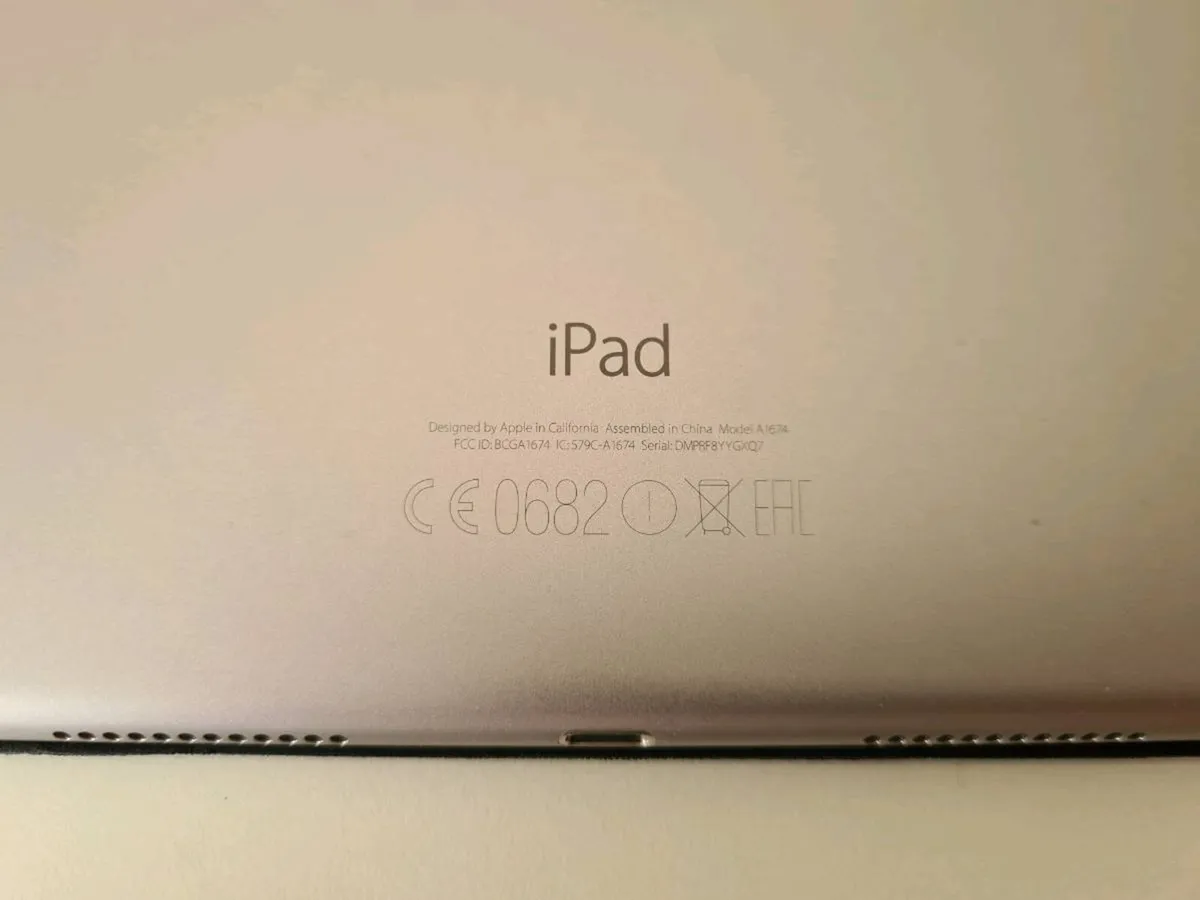 iPad Pro 256 GB (9.7-inch, Wi-Fi + Cellular) 2016 - Image 4