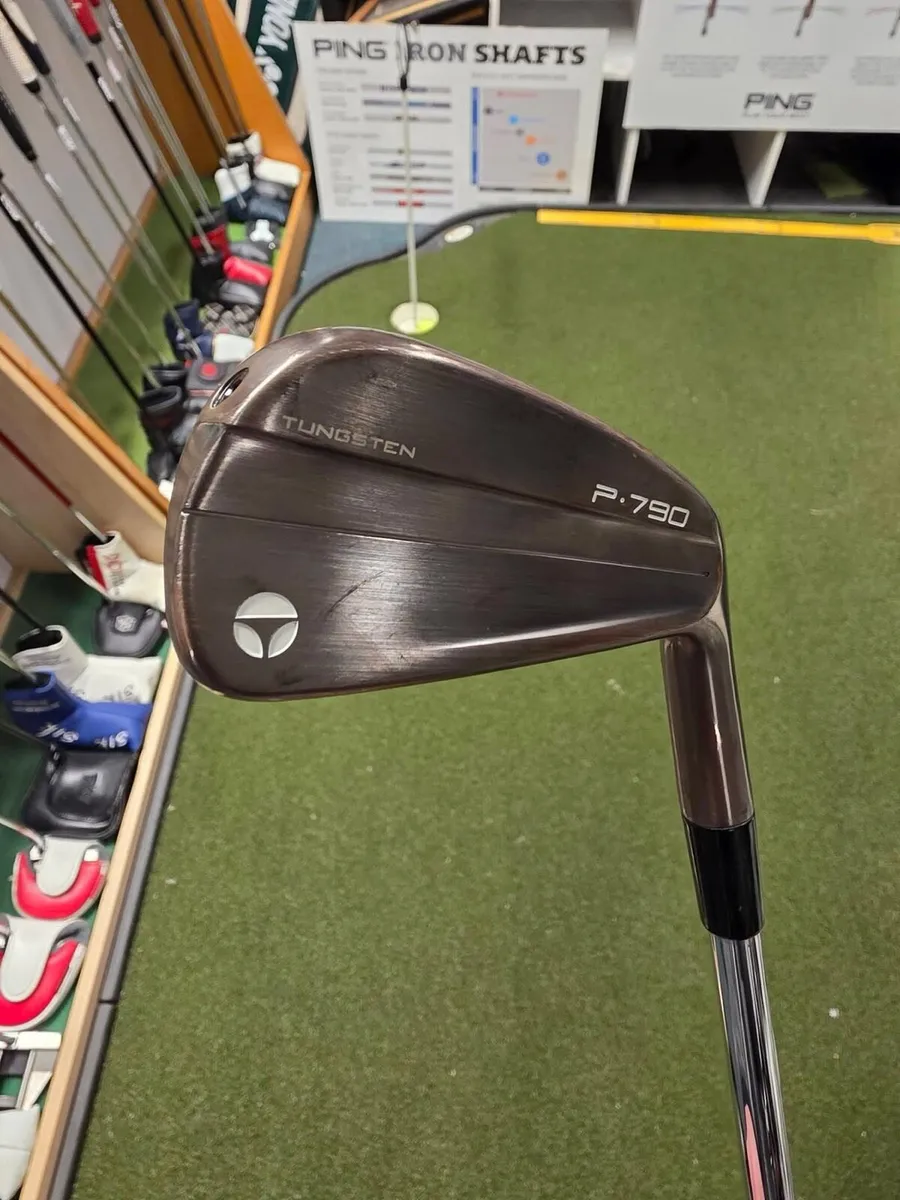 Taylormade P-790 Forged 4 Iron - Image 1