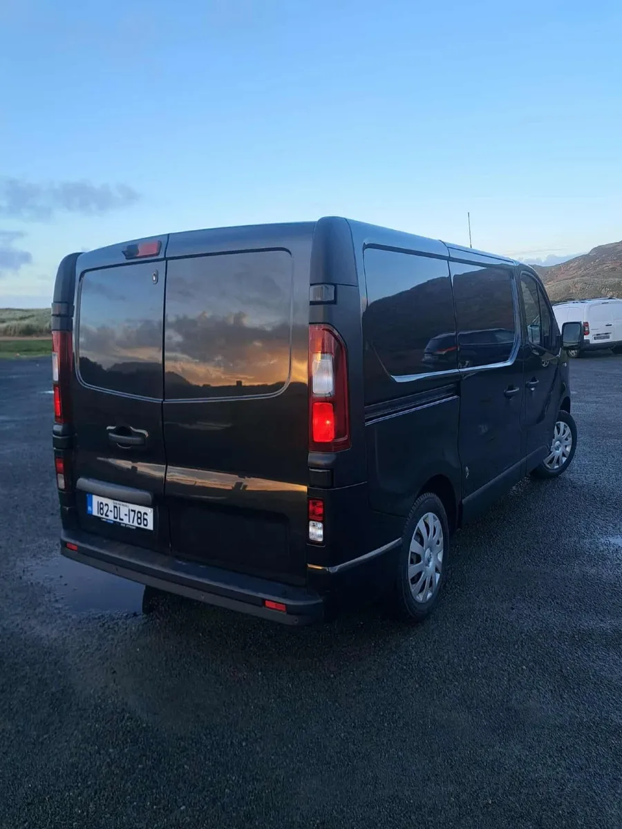 Vauxhall Vivaro 2018 - Image 3