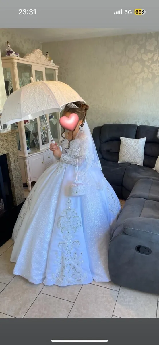 Communion dress - Image 2