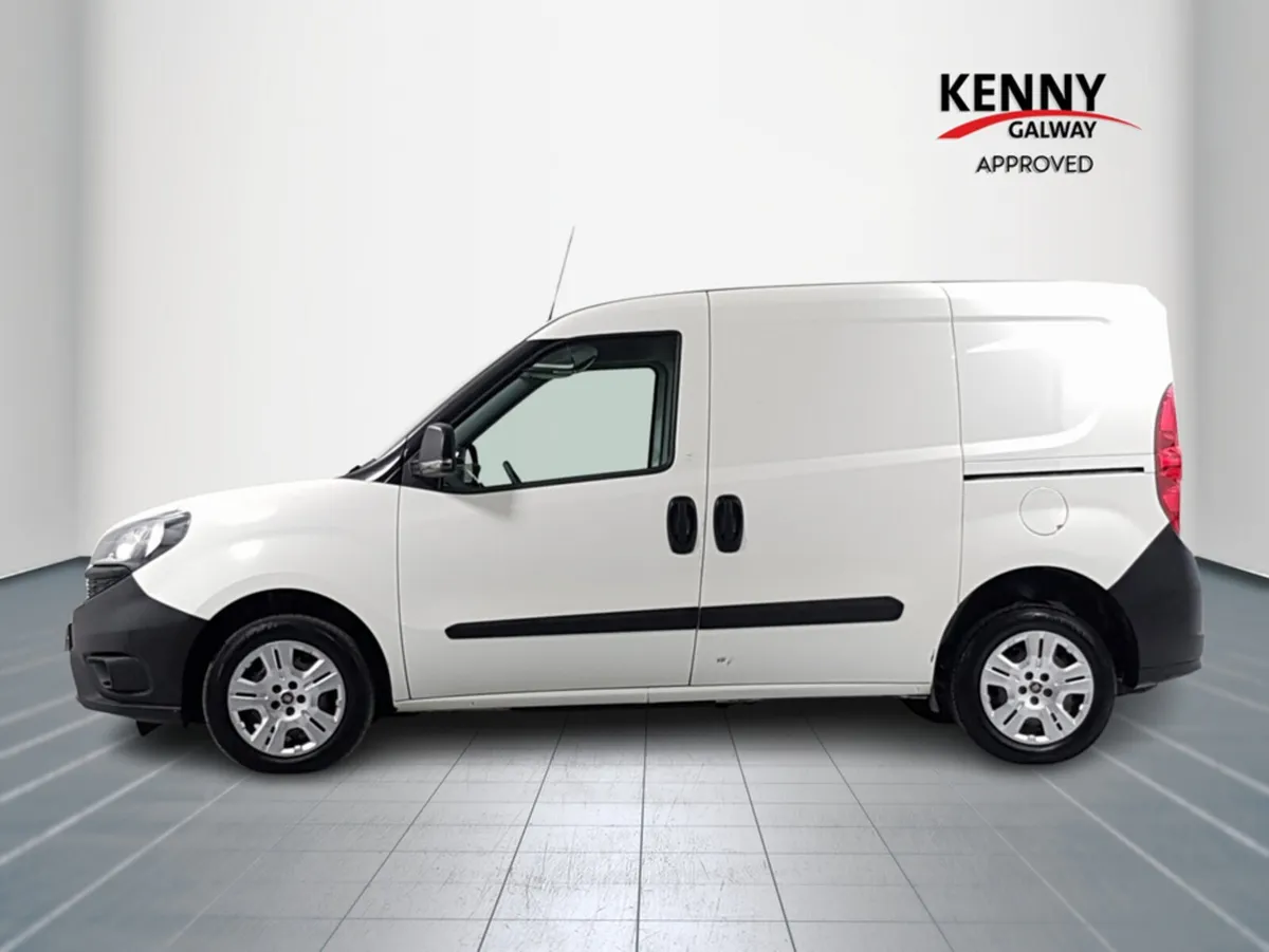 Fiat Doblo DOBLO' 1.3 95BHP CARGO L1 E6D 2DR - Image 4