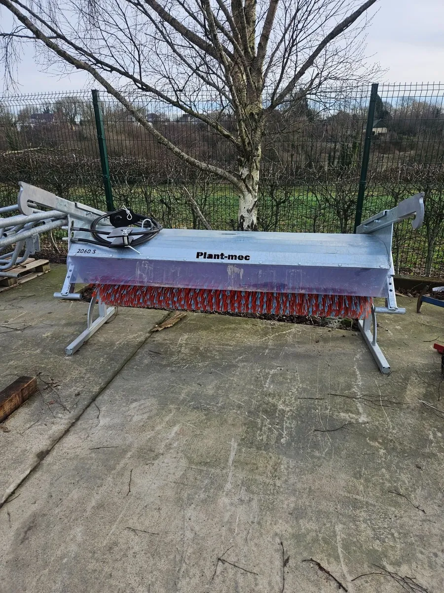 Plantmec Brush - Image 1