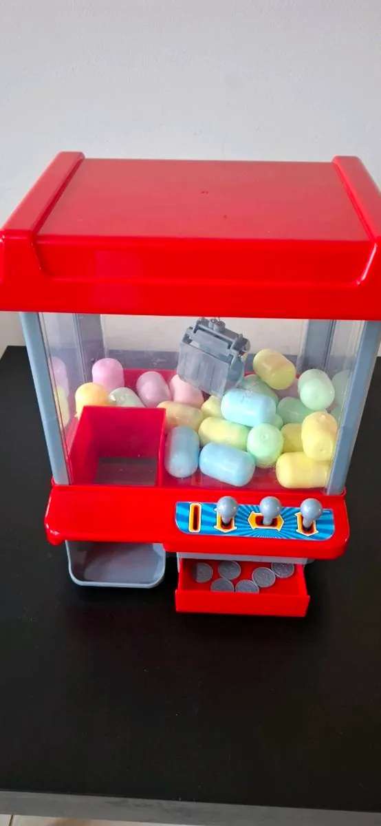 Claw Machine