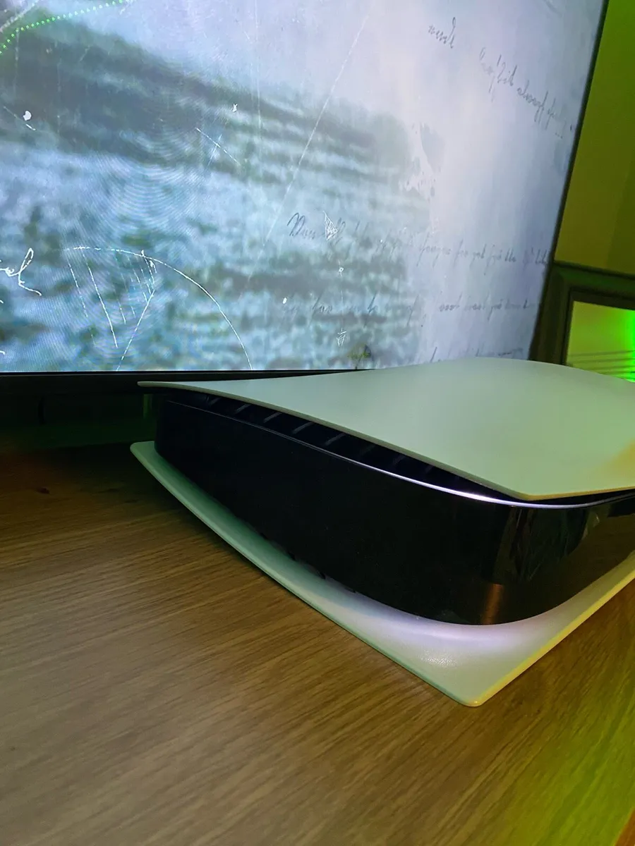 Play station 5 more tv - Image 3