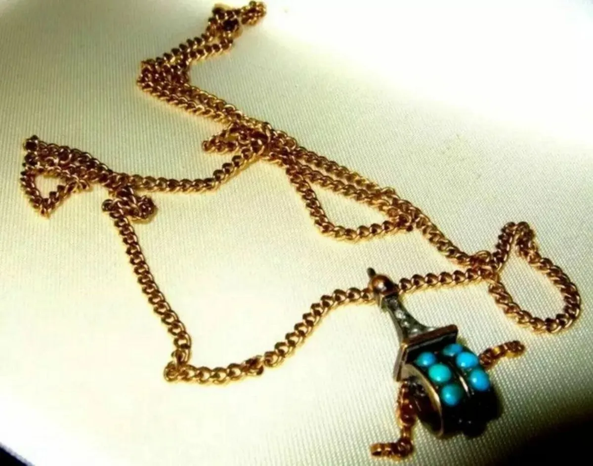 Vintage Hallmarked 9ct Charm & Chain - Image 4