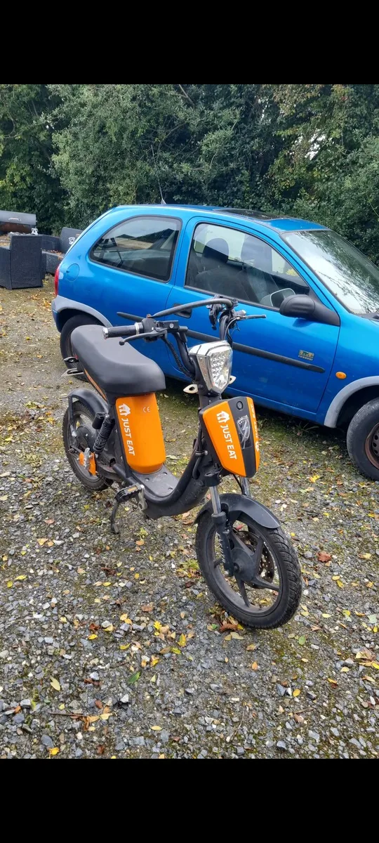 Electric scooter - Image 1