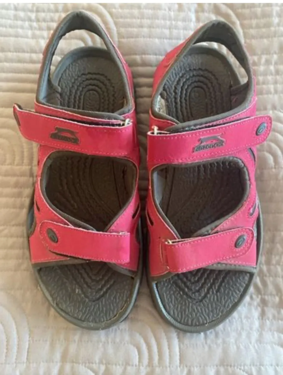 Sandals - Slazenger - Size 6UK - Image 1