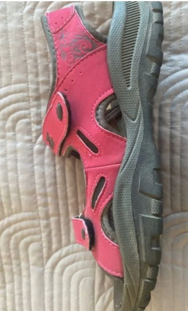 Sandals - Slazenger - Size 6UK - Image 3