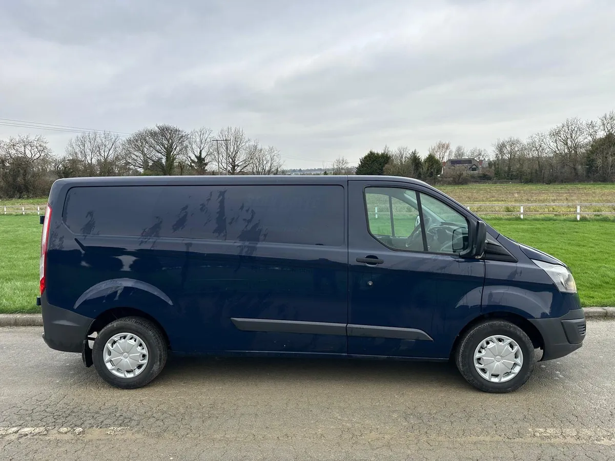Ford Transit Custom 2017 Cvrt 8/26 - Image 2