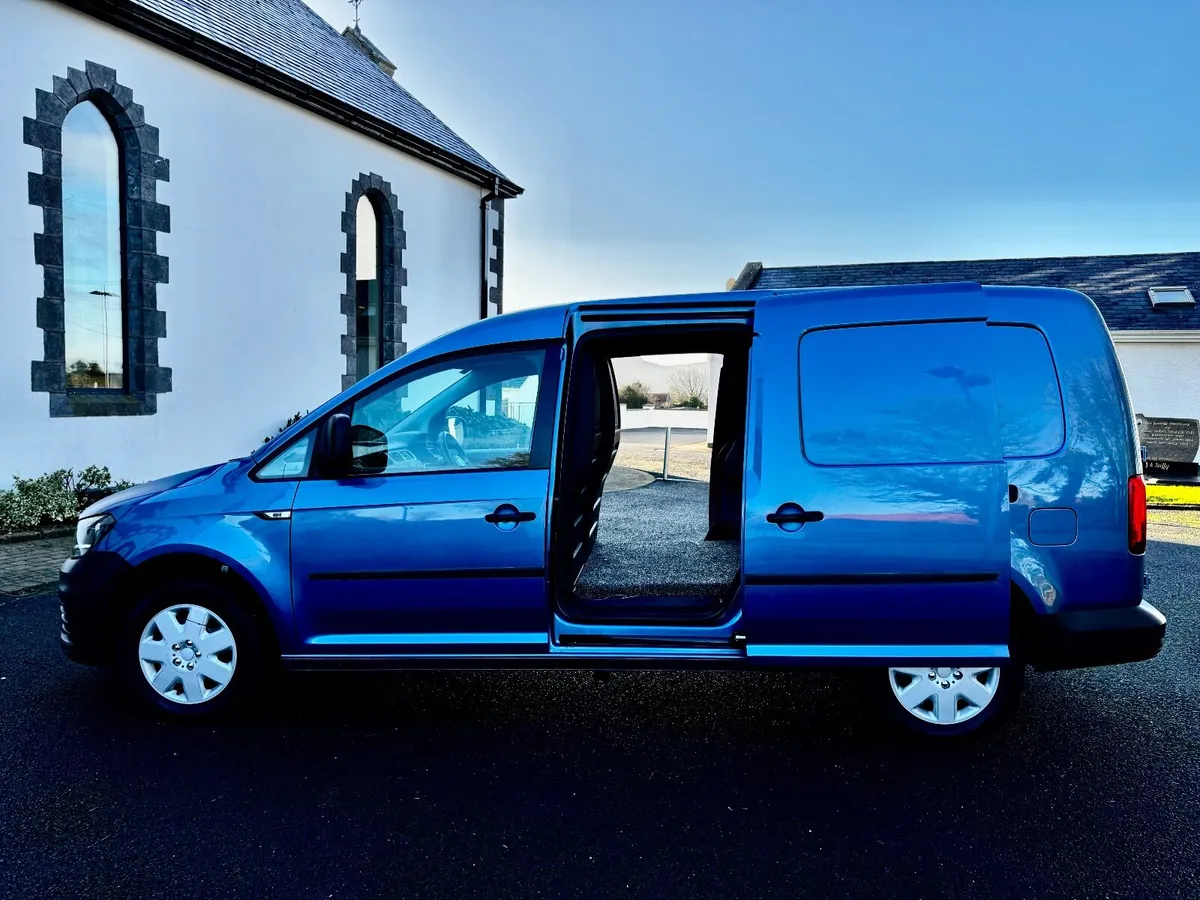 VW Caddy 2019 2.0TDI 6Spd 2019 *NEW DOE & Tax* - Image 4