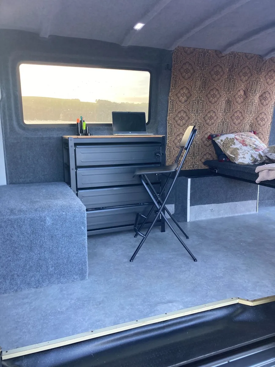 Volkswagen Crafter 2019 CR30 8 Speed DSG - Image 3