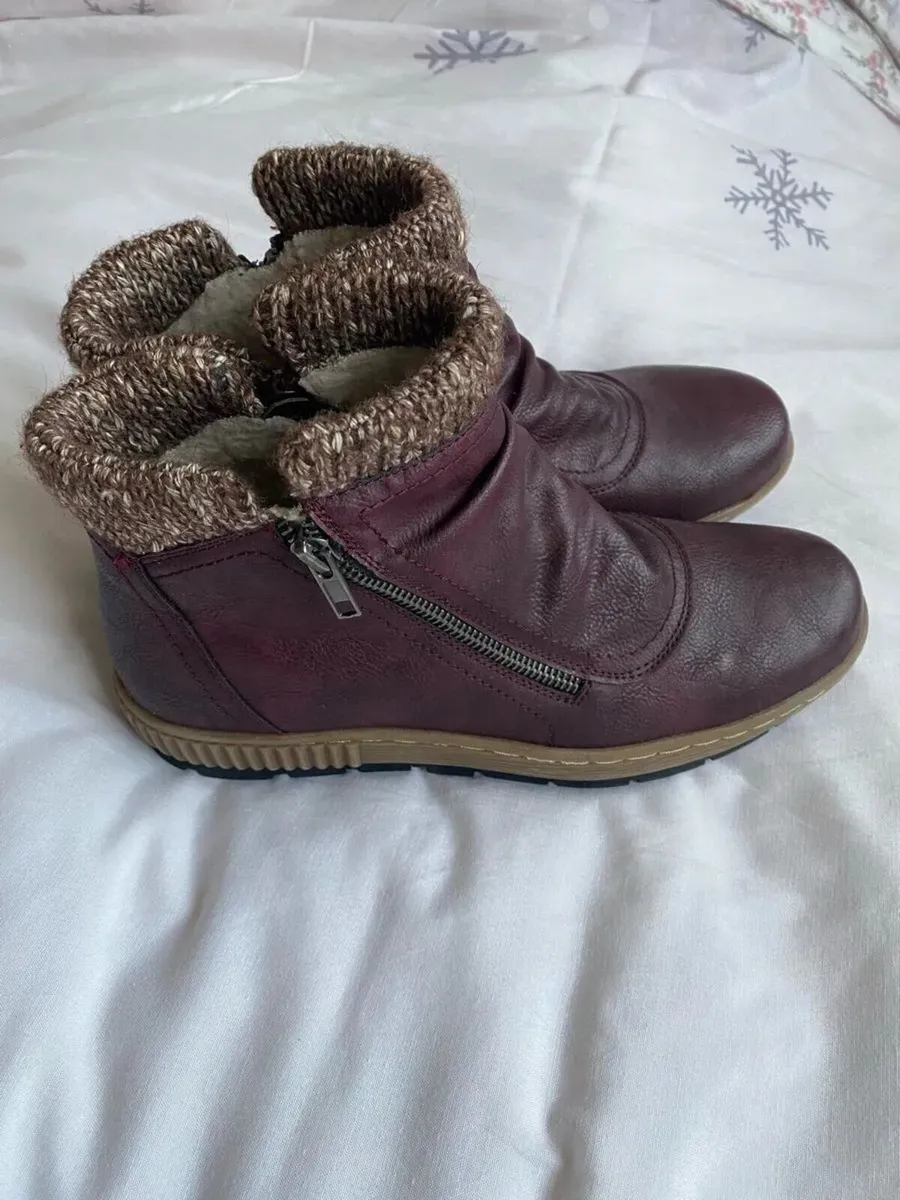 BRAND NEW Pavers Ankle Boots, Size 40, Burgundy - Image 3