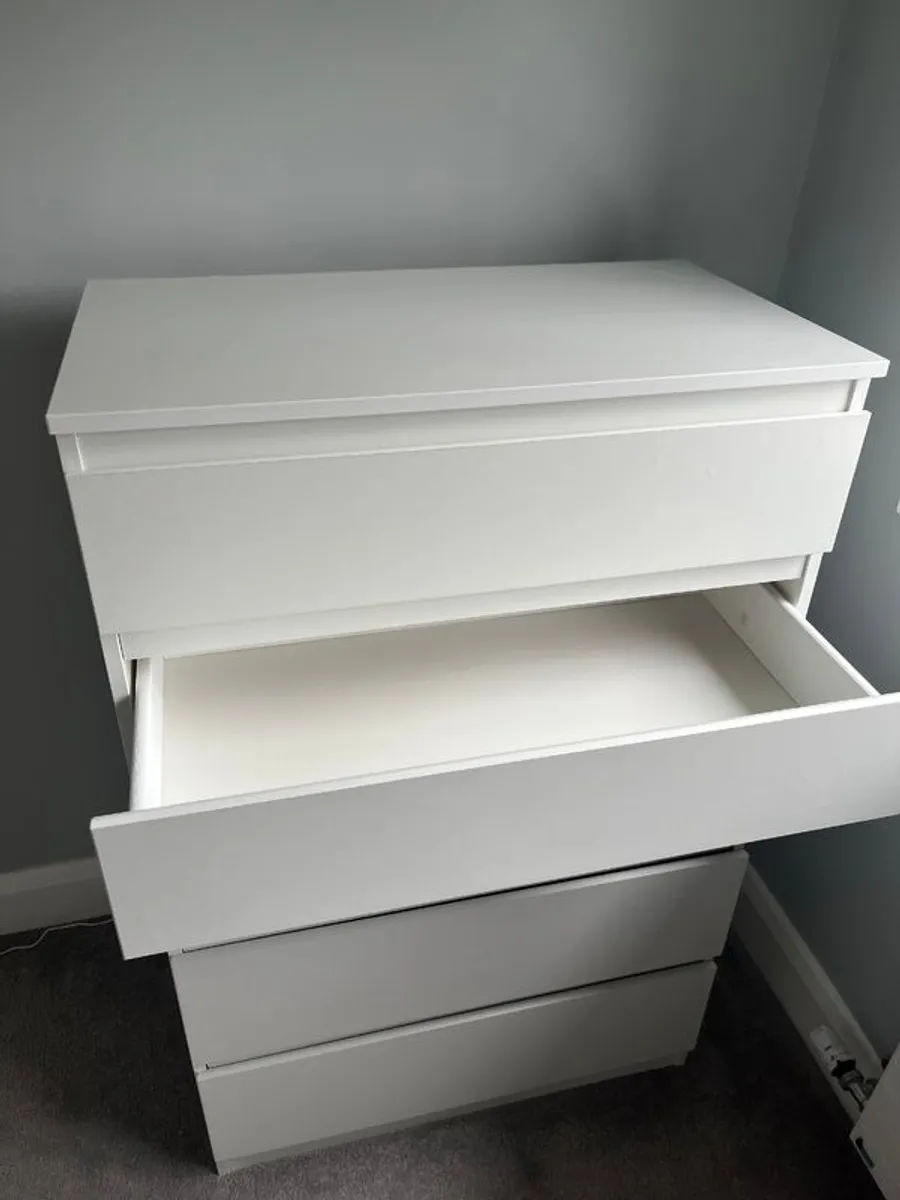 Chest of 5 drawers - Image 2