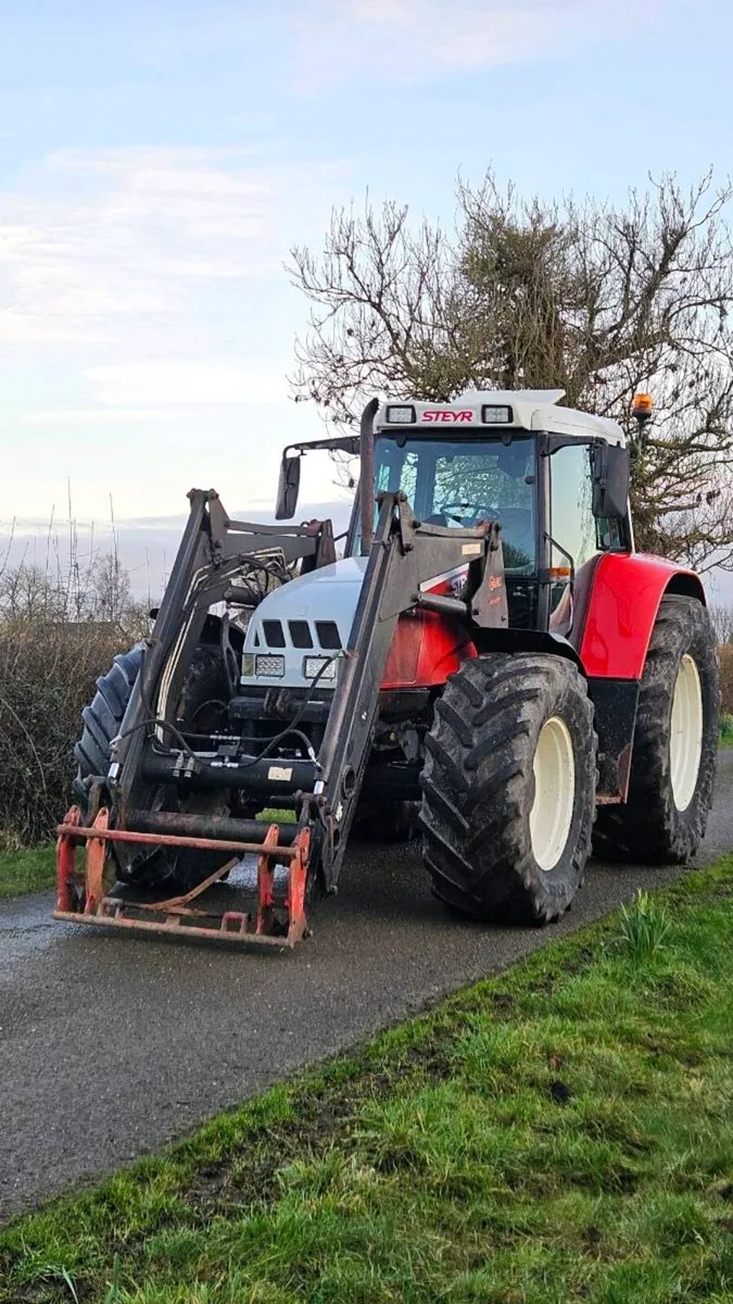 Steyr 9145 w/ loader - Image 1