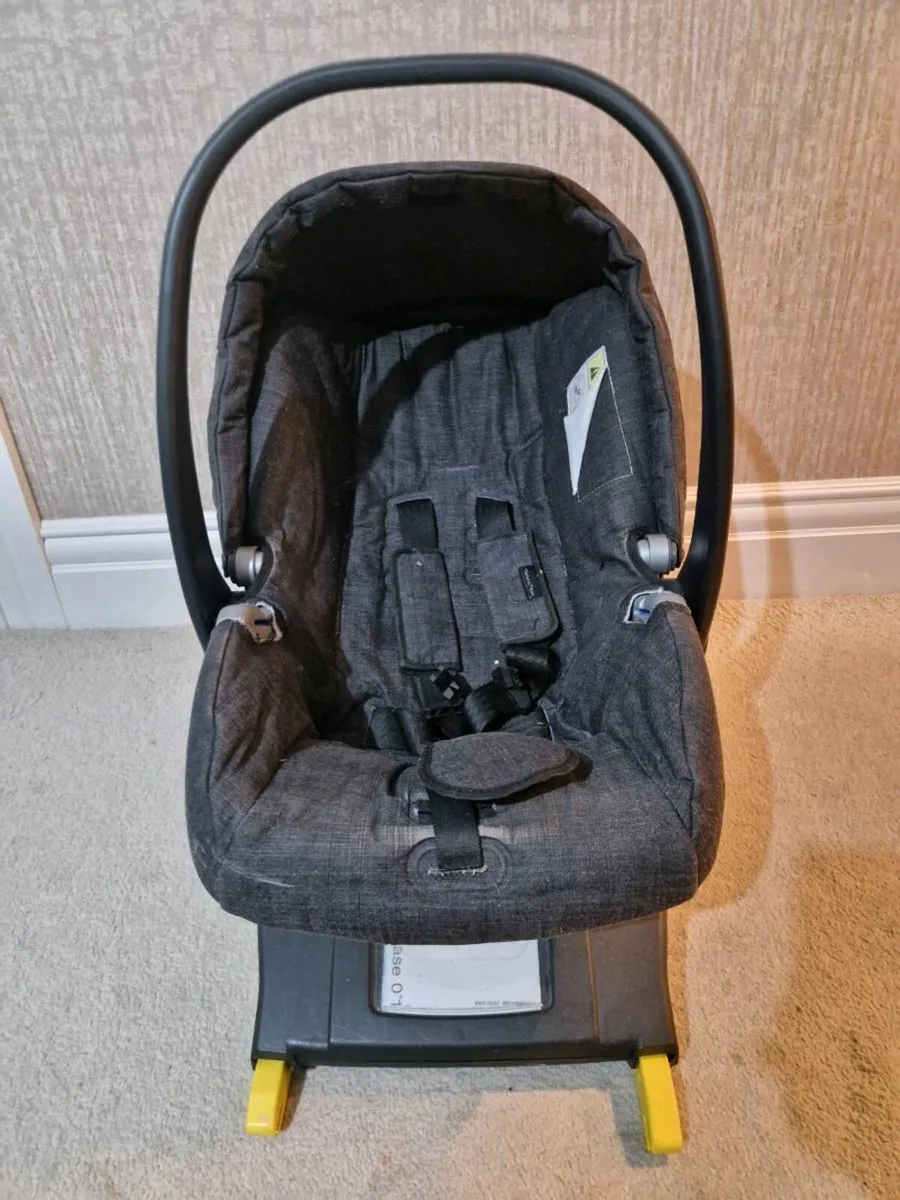 Car Seat - Image 2