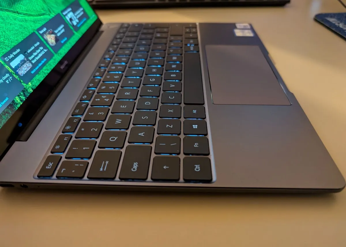 Huawei  laptop - Intel i7 - 16GB - Windows 11 💻 - Image 4