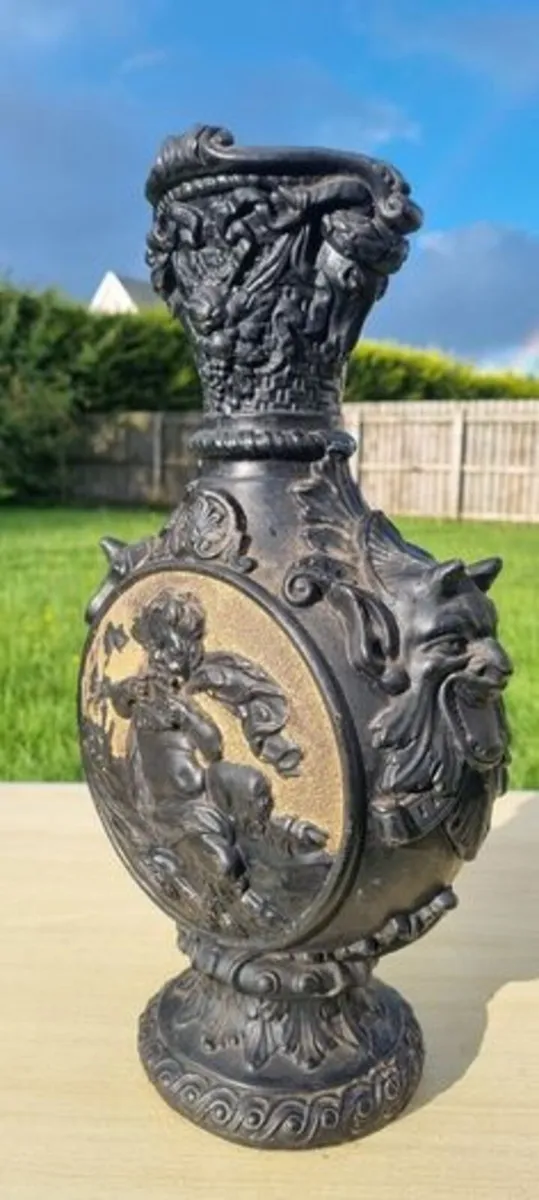 Vintage ornate large vase with cherub - Image 3