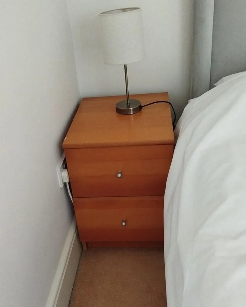Bedside lockers and chest of drawers - Image 2