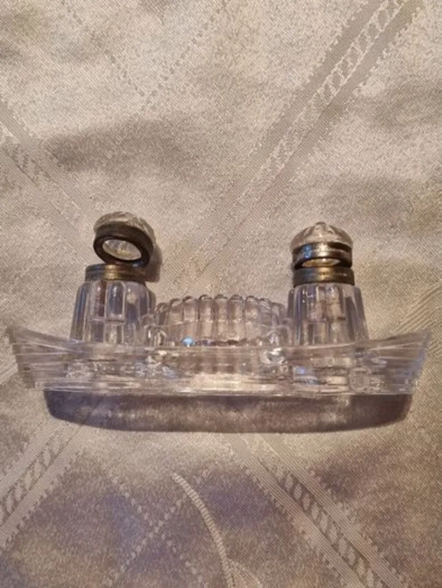 Antique Glass Double inkwell in boat form - Image 4
