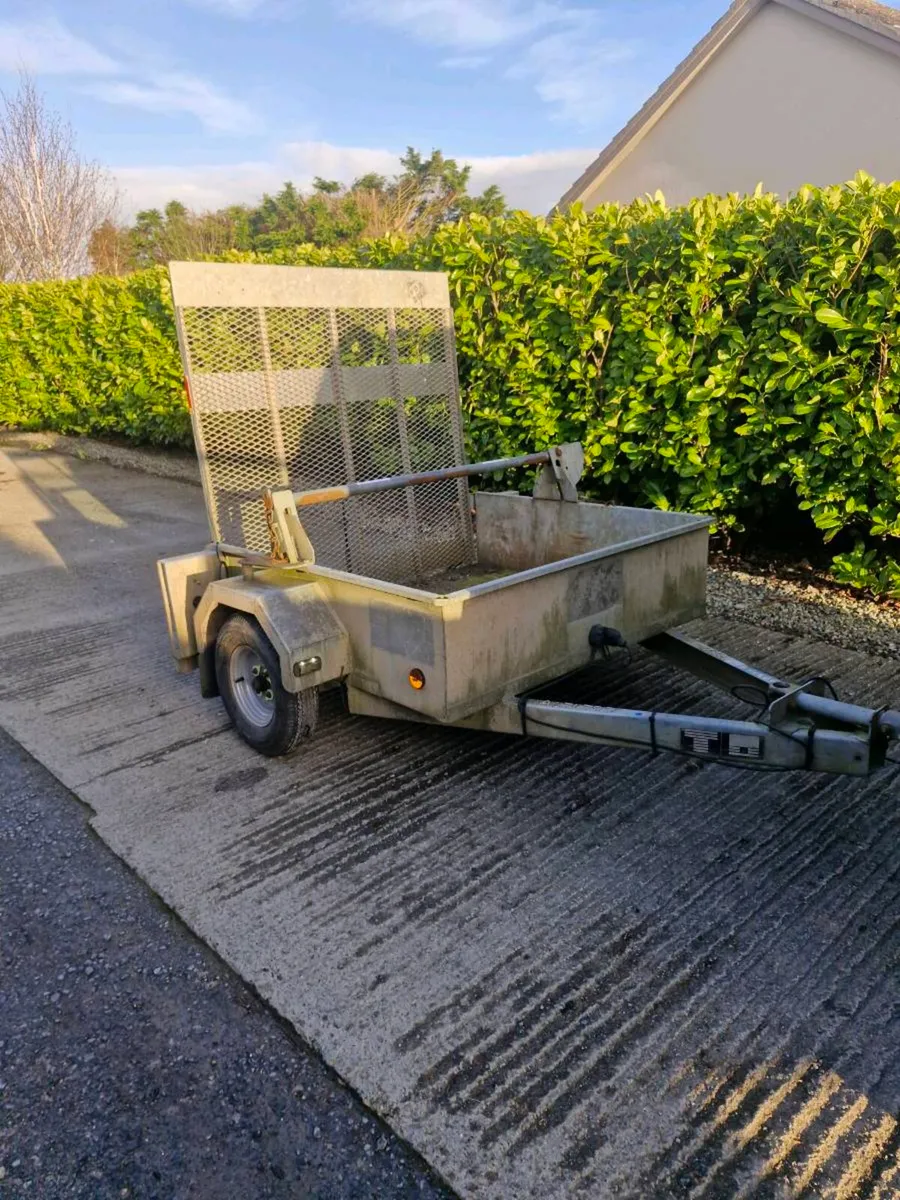 Multi-purpose trailer - Image 1