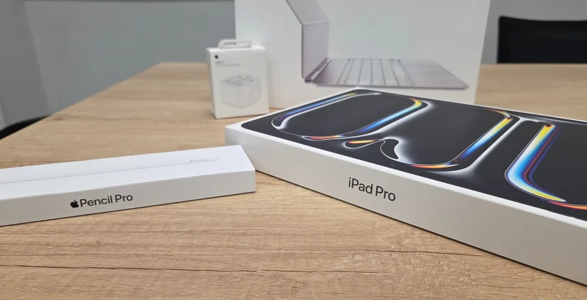 NEW 2026 M5 Apple iPad Pro 13 Keyboard and Pencil - Image 1