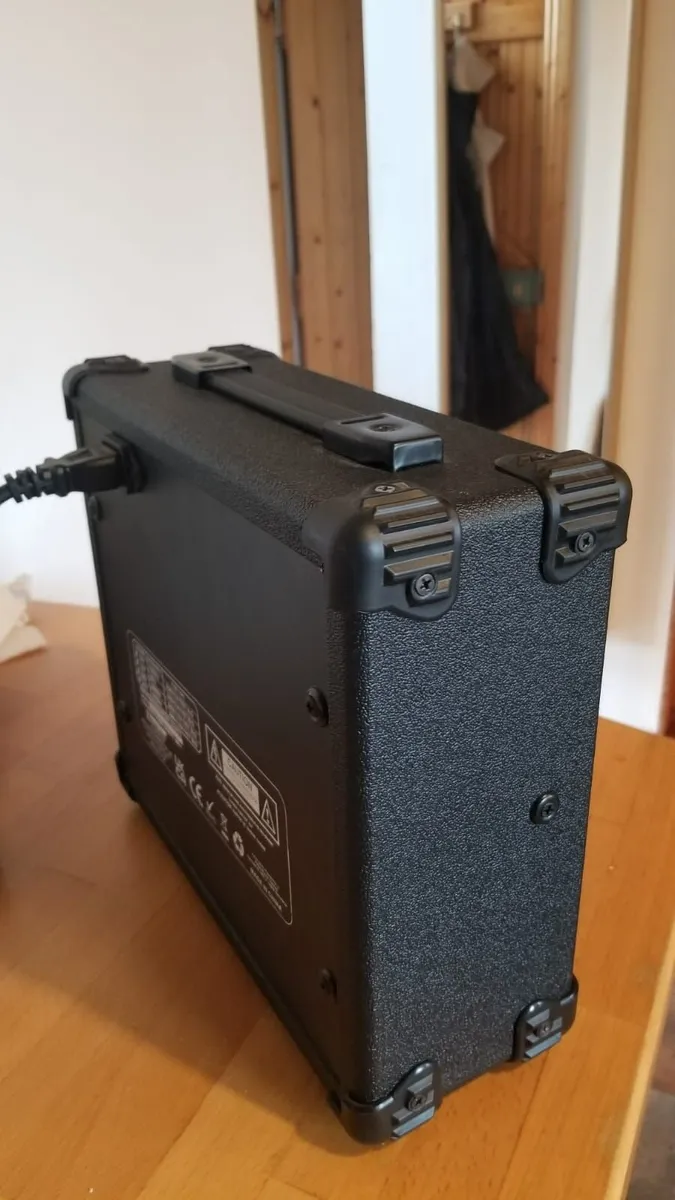 Small Bass Amp - Image 2
