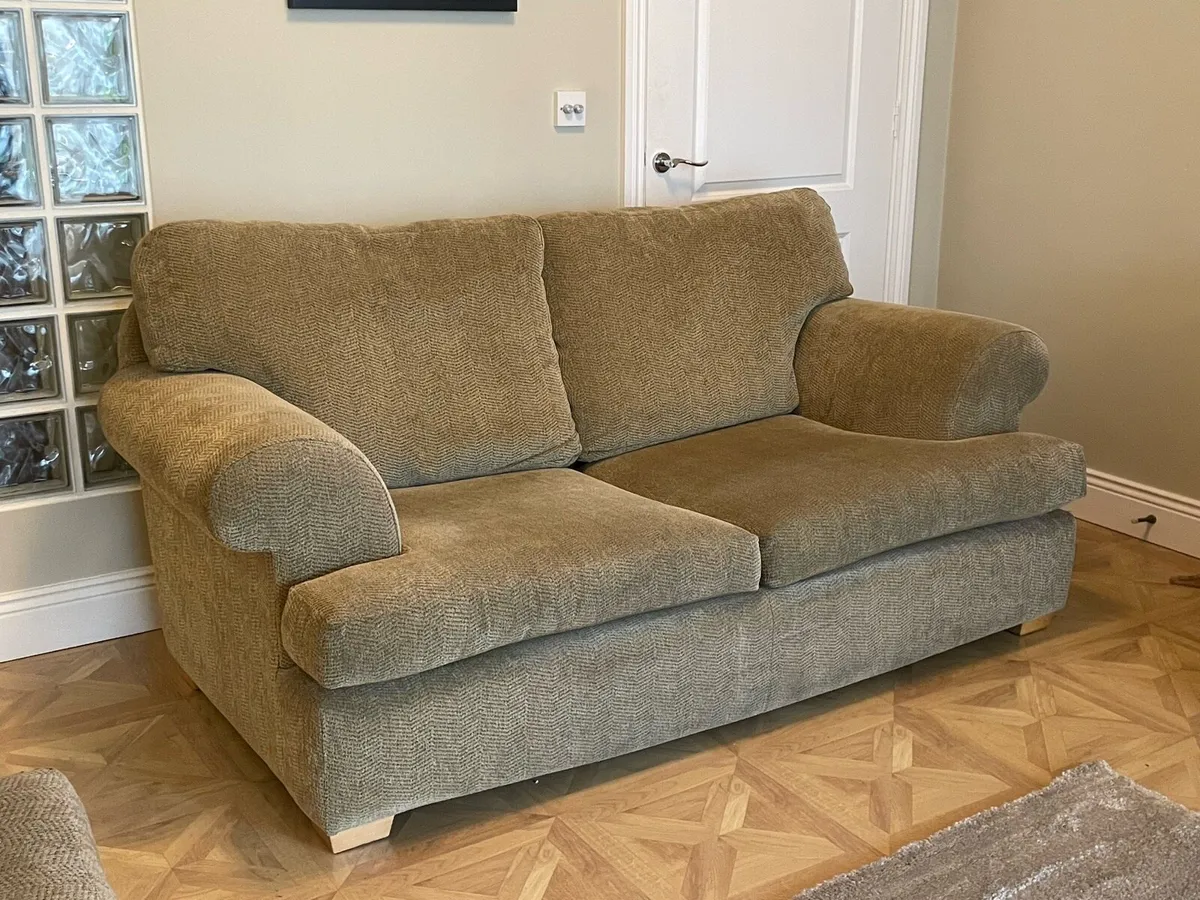 Large 2 seat & 3 seat couches - Image 3