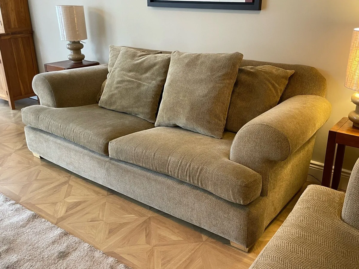 Large 2 seat & 3 seat couches - Image 4