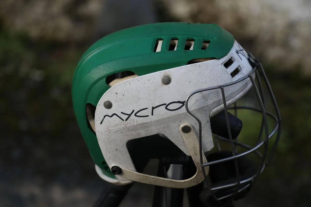 hurling helmet - Image 2
