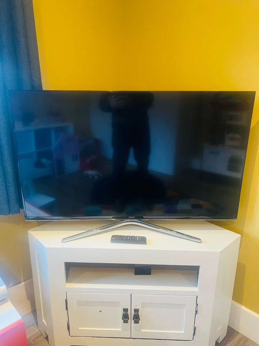Samsung Smart TV 48 inch HD/LED - Image 1
