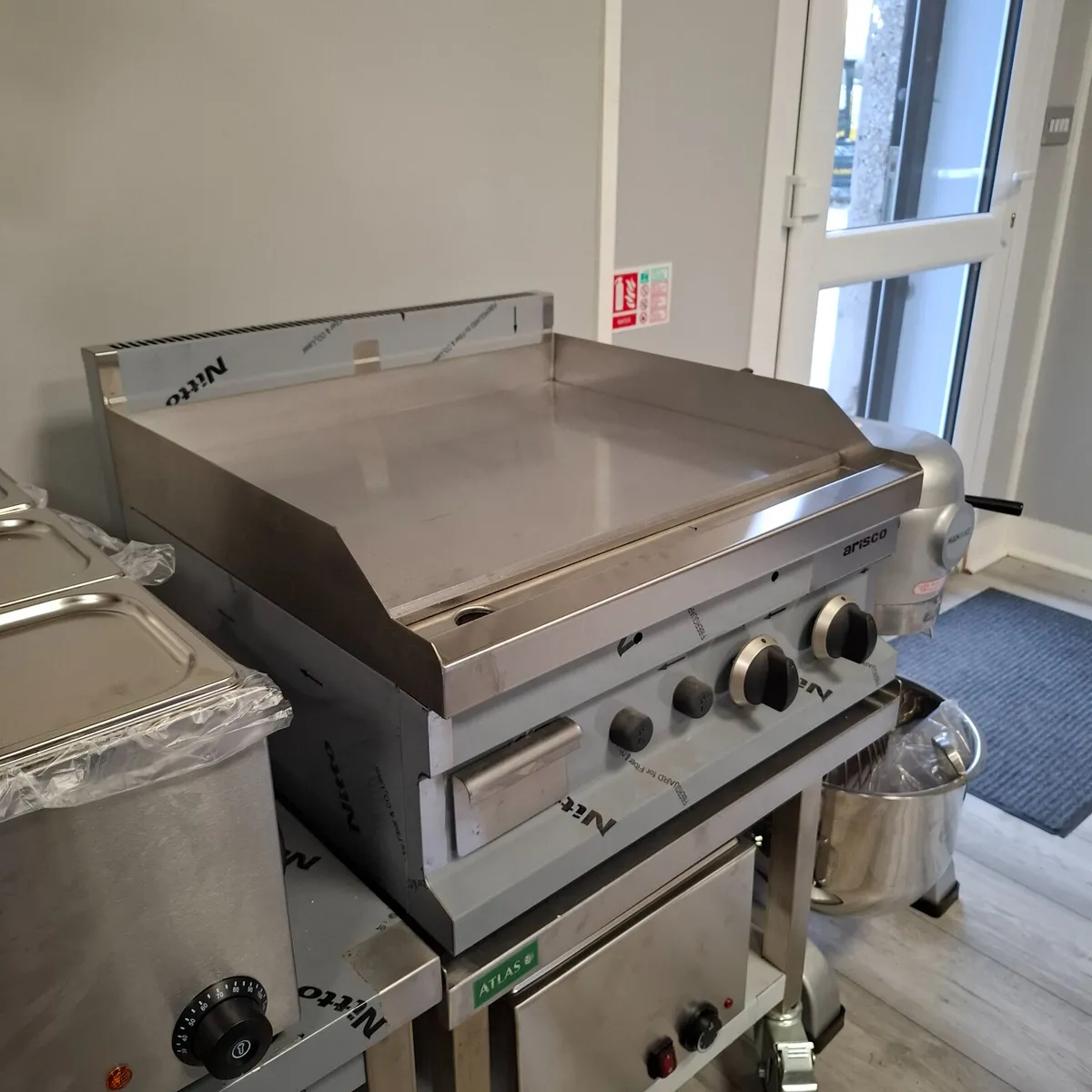 Arisco GG606 Gas Griddle Hotplate - Image 3