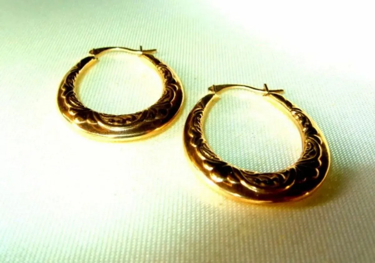 Vintage Hallmarked 9ct Gold Hoops - Image 2