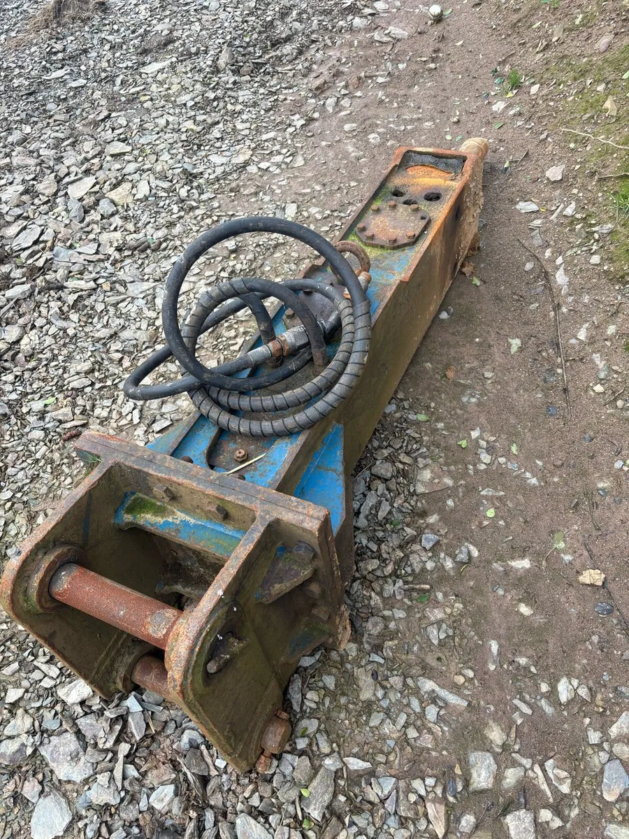 Rock breaker - Image 3