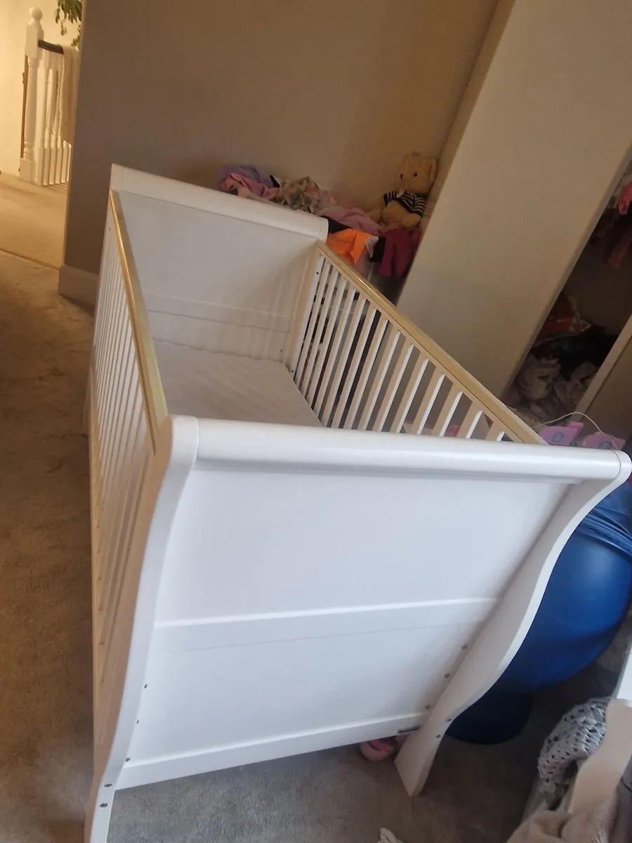 Cot bed with mattress - Image 2