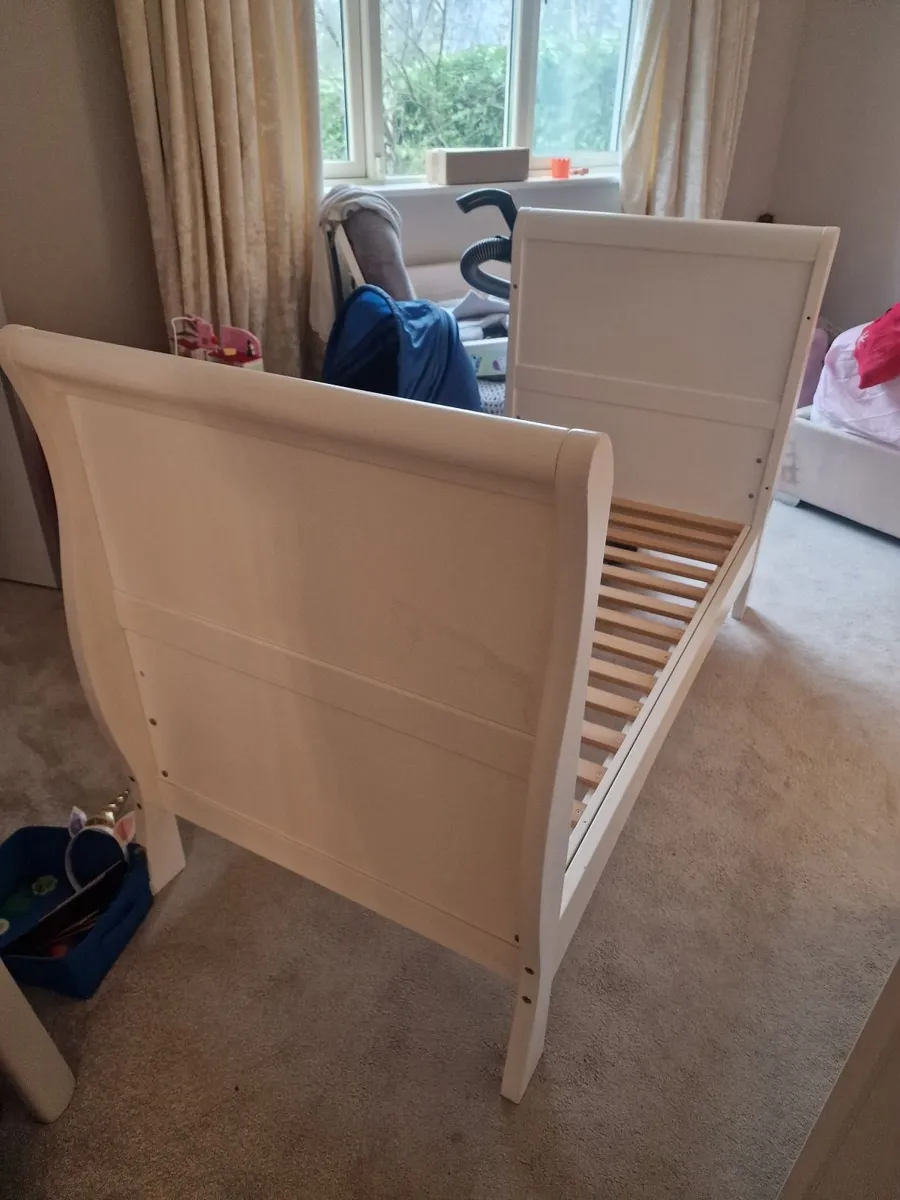 Cot bed with mattress - Image 3