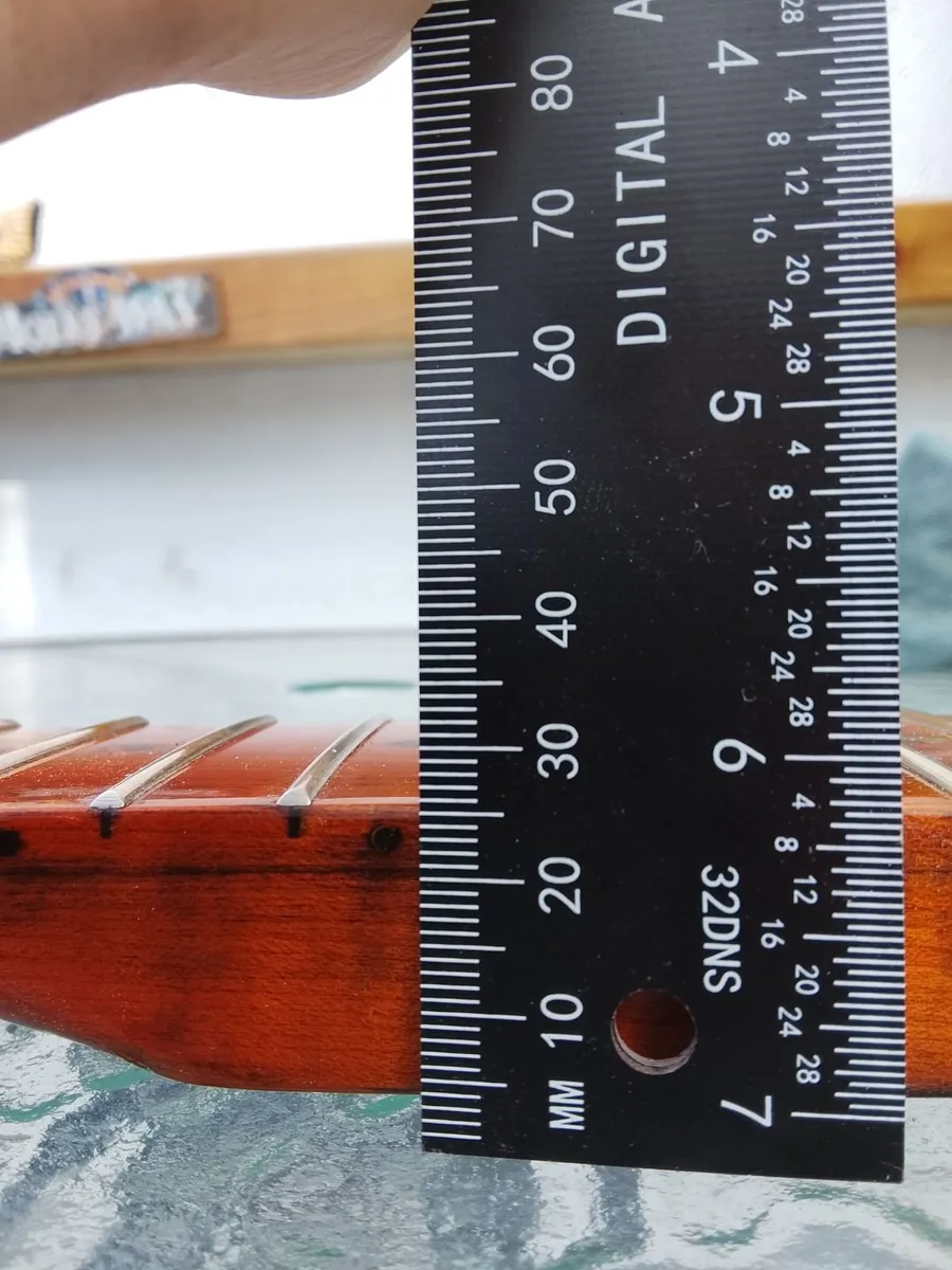 Guitar neck - Image 2